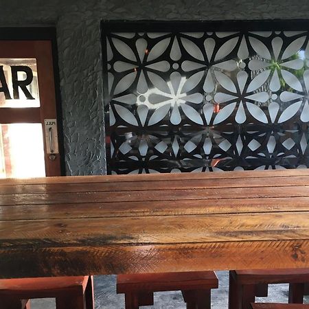 Nausori Airport Hotel Екстер'єр фото
