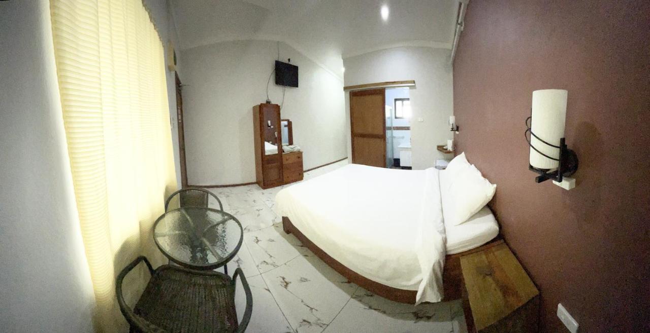 Nausori Airport Hotel Екстер'єр фото